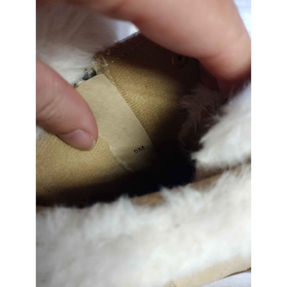 Girls tan boots size‎ 5 - Picture 7 of 8